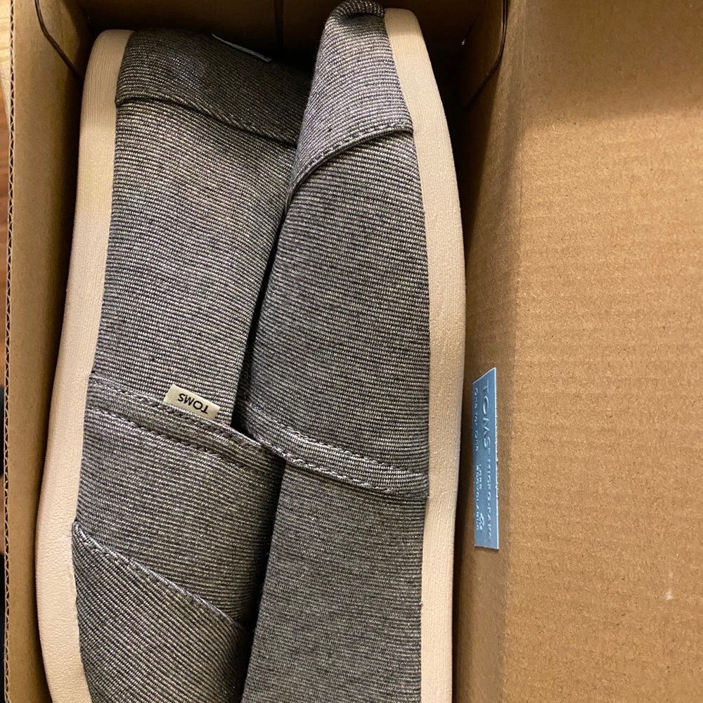 Black metallic TOMS NIB